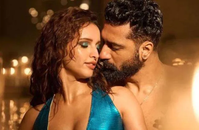 କିସିଂ ସିନ୍‌ରେ ସେନ୍ସର ବୋର୍ଡ କଇଁଚି: ରିଲିଜ୍ ପୂର୍ବରୁ ଭିକି-ତୃପ୍ତିଙ୍କ ଫିଲ୍ମ'ବ୍ୟାଡ୍ ନ୍ୟୁଜ୍'କୁ ଝଟ୍‌କା!