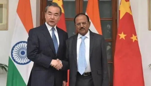 ଭାରତ ସହ କାମ କରିବାକୁ ପ୍ରସ୍ତୁତ: ଅଜିତ ଡୋଭାଲଙ୍କୁ କହିଲେ ଚୀନ୍ ବୈଦେଶିକ ମନ୍ତ୍ରୀ