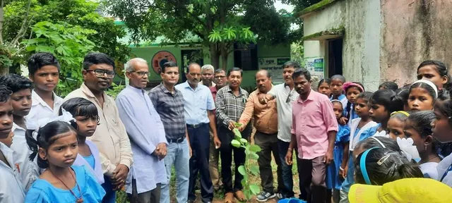 ସମ୍ବାଦ ସାହିତ୍ୟଘର ତରଫରୁ ବୃକ୍ଷରୋପଣ