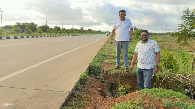 ଜାତୀୟ ରାଜପଥ ନେଇ ଜୀବନ ସହ ଖେଳ, ରାସ୍ତାକୁ ଲାଗି ୫ଫୁଟର ଖାଇ