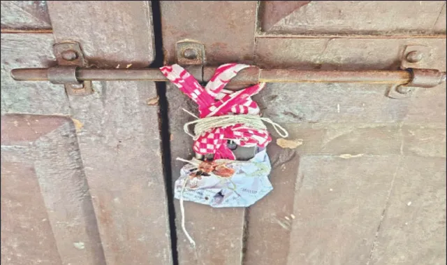 ପୁଲିସ ଅଫିସର୍ସ କ୍ଲବ୍‌ରେ ତାଲା ଝୁଲାଇଲେ ପୁଲିସ ବାବୁ: ୮ବର୍ଷର ଲକ୍ଷାଧିକ ଟଙ୍କାର ହିସାବ ମିଳୁନି