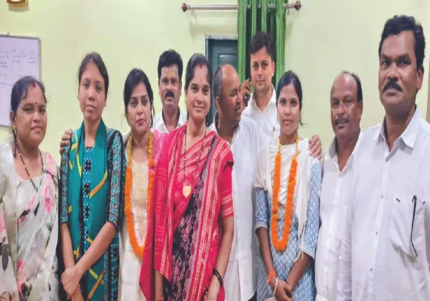 ଆସ୍ଥା ହରାଇଲେ ଫୁଲବାଣୀ ପୌରାଧ୍ୟକ୍ଷା: ଅନାସ୍ଥା ସପକ୍ଷରେ ପଡ଼ିଲା ୧୦ ଭୋଟ୍‌, ଗୋଟିଏ ନାକଚ