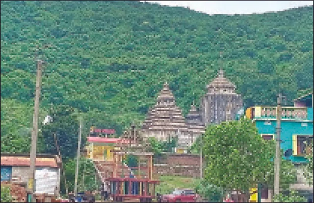 ମଧୁପୁରଗଡ଼ ଶ୍ରୀଜଗନ୍ନାଥ ମନ୍ଦିର: ରାଣୀ କରନ୍ତି ଛେରାପହଁରା