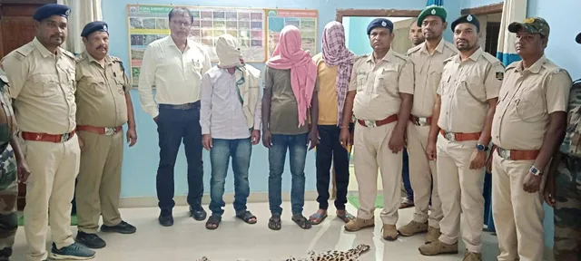 କଲରାପତରିଆ ବାଘ ଛାଲ ଜବତ, ୩ ଗିରଫ