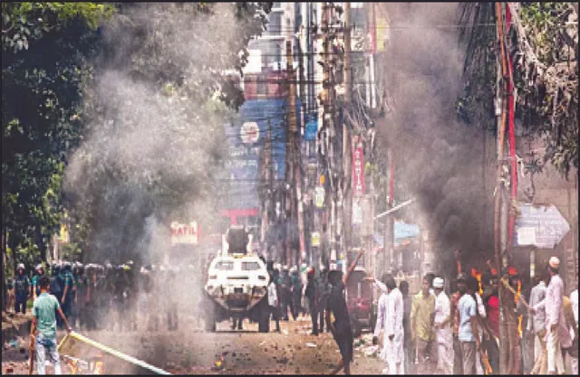 ଥମୁନି ବାଂଲାଦେଶ ହିଂସା, କଠୋରପନ୍ଥୀ ସକ୍ରିୟ: ମୃତ୍ୟୁସଂଖ୍ୟ ୧୩୩ ଛୁଇଁଲା