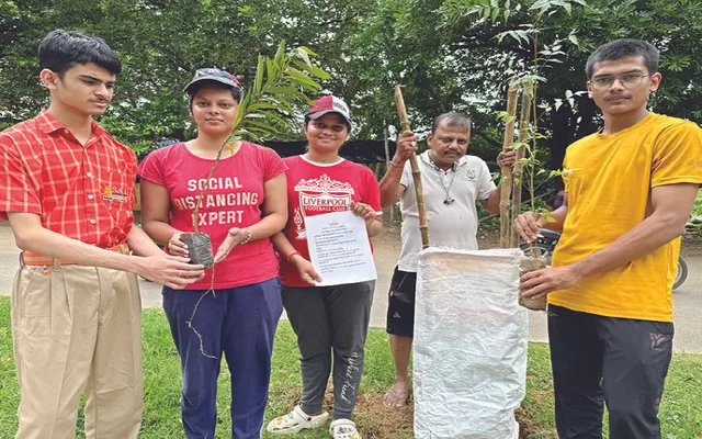 ପରିବେଶ ଯୋଦ୍ଧା: ପ୍ରକୃତି ସଂରକ୍ଷଣରେ ଭାଇଭଉଣୀ