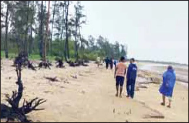 କୂଳ ଖାଉଛି ସମୁଦ୍ର: ଆତଙ୍କିତ ଅବସ୍ଥାରେ ୪ ପଞ୍ଚାୟତବାସୀ