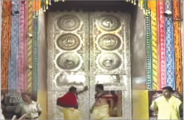 ଜୟବିଜୟ ଦ୍ବାରରେ ଲକ୍ଷ୍ମୀ-ନାରାୟଣ ବଚନିକା: ଦ୍ବାର କିଳିଲେ ମହାଲକ୍ଷ୍ମୀ, ଅଟକିଲେ ମହାବାହୁ