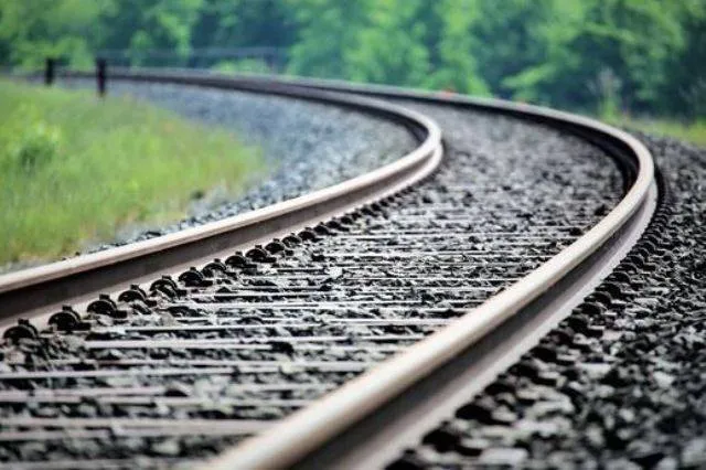 ରେଳ ଧାରଣାରୁ ମହିଳାଙ୍କ ମୁଣ୍ଡ କଟା ମୃତଦେହ ଉଦ୍ଧାର