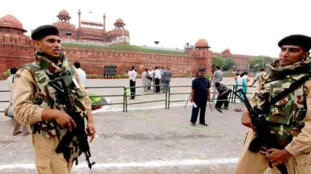 ଲାଲ୍ କିଲ୍ଲାରେ ୭ସ୍ତରୀୟ ସୁରକ୍ଷା ବ୍ୟବସ୍ଥା: ଏଆଇ କ୍ୟାମେରା ସହ ସ୍ନାଇପରଙ୍କ ତୀକ୍ଷ୍‌ଣ ନଜର…