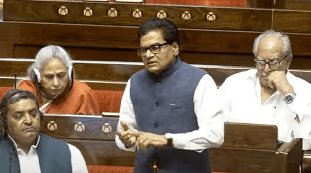 ଲୋକେ ଆପତ୍ତିଜନକ ପୋଷାକ ପିନ୍ଧିବା ପାଇଁ ଟିଭି ଚ୍ୟାନେଲ ଦାୟୀ: ରାଜ୍ୟସଭାରେ ଇନଷ୍ଟାଗ୍ରାମ ରିଲ୍ ନେଇ ପ୍ରଶ୍ନ ଉଠାଇଲେ ରାମଗୋପାଳ 