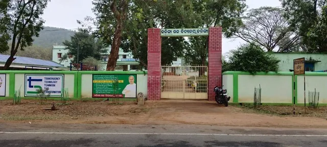 ବିଦ୍ୟାଳୟରେ ଶିକ୍ଷକ ମରୁଡି, କାମଚଳାରେ ଚାଲିଛି କଳିଙ୍ଗା ହାଇସ୍କୁଲର ଶିକ୍ଷା ବ୍ୟବସ୍ଥା