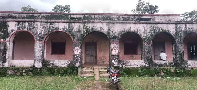 ଭୂତକୋଠି ପାଲଟିଲାଣି ବହୁ ପୁରାତନ ଉଚ୍ଚ ବିଦ୍ୟାଳୟ