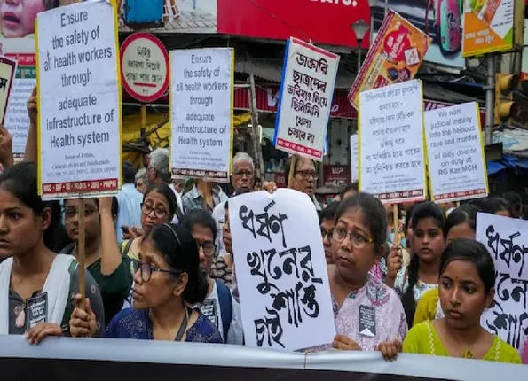 ମାମଲା ହାତକୁ ଯିବାର ଗୋଟାଏ ଦିନ ପରେ ତଦନ୍ତ ପାଇଁ କୋଲକାତାରେ ପହଞ୍ଚିଲା ସିବିଆଇ