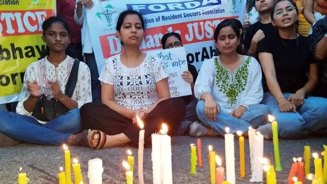 ଟ୍ରେନି ଡାକ୍ତରଙ୍କ ଦୁଷ୍କର୍ମ ଓ ହତ୍ୟା ଘଟଣା: ଡାକ୍ତରମାନଙ୍କ ପକ୍ଷରୁ ଆରମ୍ଭ ହୋଇଗଲା ଦେଶବ୍ୟାପୀ ଧର୍ମଘଟ