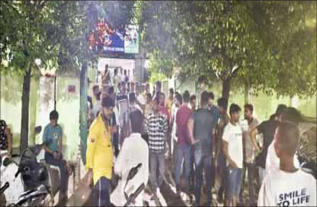 ବାରିପଦାରେ ଉତ୍ତେଜନା: ଅନୁପ୍ର‌ବେଶକାରୀ ସନ୍ଦେହରେ ଗଣ୍ଡଗୋଳ