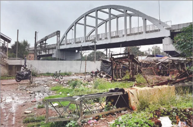 କଥାଦେଇ ଭୁଲିଗଲେ, ଥଇଥାନ କଲେନି: ଦୁର୍ଦ୍ଦିନରେ ୧୦୦ରୁ ଅଧିକ ବ୍ୟବସାୟୀ