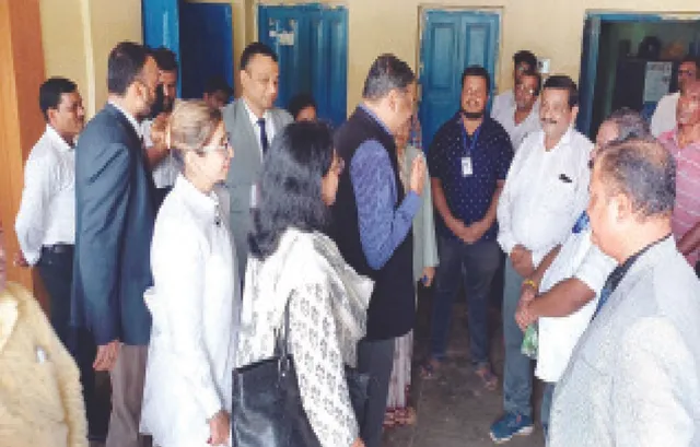 ଦୁଗଲ ପଞ୍ଚାୟତରେ ସୁପ୍ରିମ୍‌କୋର୍ଟ ବିଚାରପତି: ଭୂମିହୀନ ଲୋକଙ୍କ ସମସ୍ୟା ବୁଝିଲେ