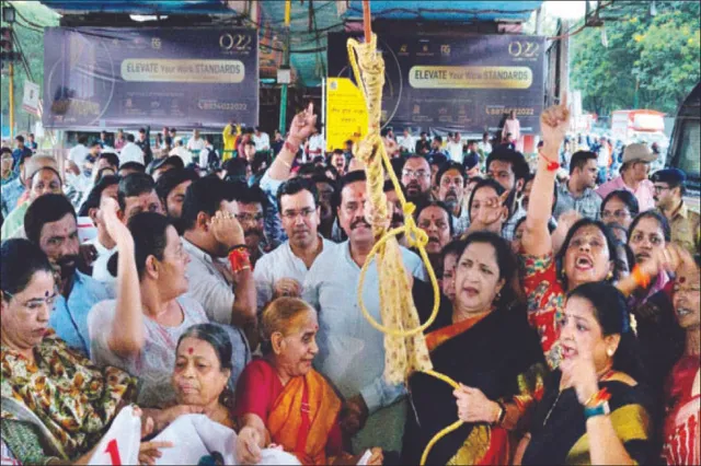 ବଦଲାପୁର ଶିଶୁ ଯୌନ ନିର୍ଯାତନା: ମହାରାଷ୍ଟ୍ର ବନ୍ଦ ୨୪ରେ, ୩୦୦ ଏତଲା ରୁଜୁ, ୭୨ ଗିରଫ