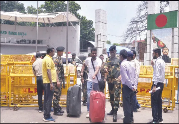 ୧୯୦ ଦୂତାବାସ କର୍ମଚାରୀଙ୍କ ସମେତ ୩୯୫ ଭାରତୀୟ ଫେରିଲେ