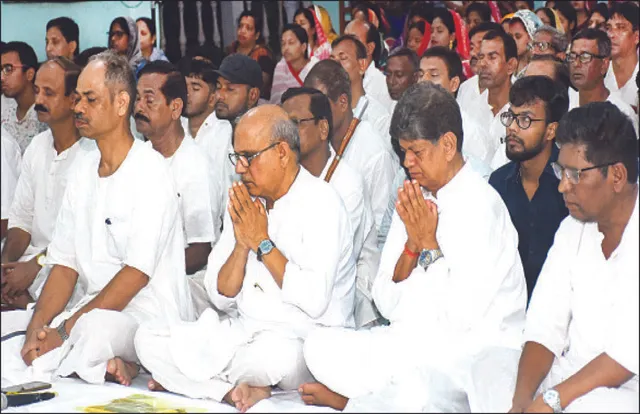 ‘ସଦ୍‌ଗୁରୁଙ୍କ ଶରଣାପନ୍ନ ହୁଅ, ସତ୍‌ସଙ୍ଗର ଆଶ୍ରୟ ଗ୍ରହଣ କର’