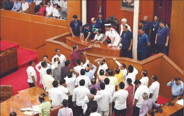 ପ୍ରଥମାର୍ଦ୍ଧ ପୁଣି ଅଚଳ: ବିଜେଡି ଉଠାଇଲା ମଦମୃତ୍ୟୁ ପ୍ରସଙ୍ଗ