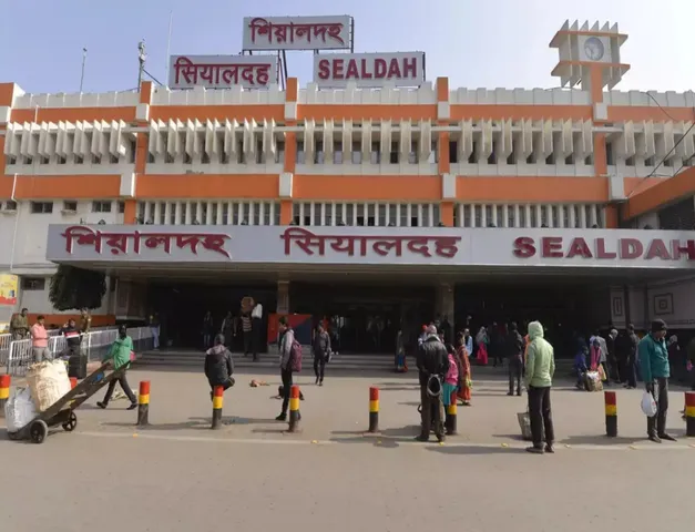 শিয়ালদা প্যাসেঞ্জারদের চিন্তার দিন শেষ, আজ থেকে শিয়ালদায় শুরু হচ্ছে এই পরিষেবা