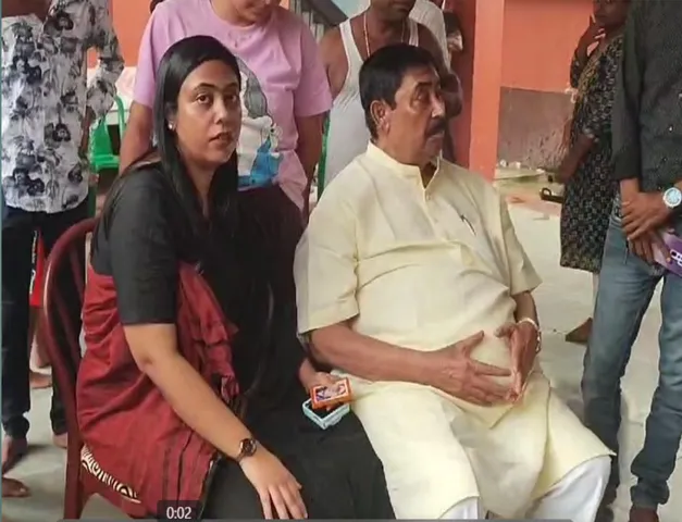 দু'বছর পর গ্রামের দুর্গাপূজায় অনুব্রত, কিন্তু উঠলেন না পুজো মন্ডপে, কেনো?