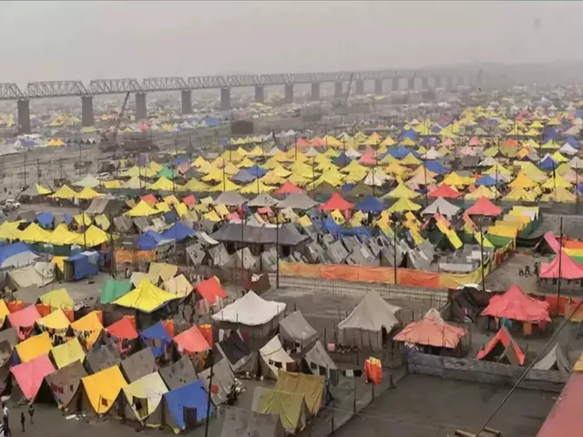৫-স্টারের সুবিধায় এবার 'তাঁবুর শহর' : কুম্ভ মেলায় নতুন উদ্যোগ