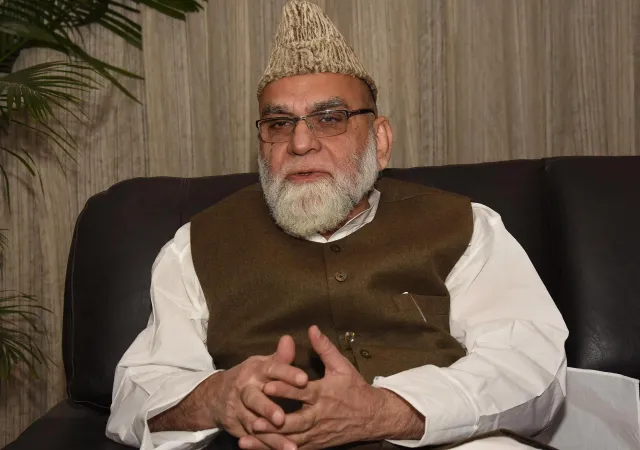 ahmad-bukhari_1511376118