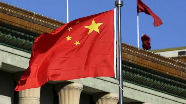 20IN_THVLR_CHINA_FLAG