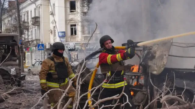 ব্যালিস্টিক মিসাইল হামলা—ভস্মীভূত বাড়িঘর,  এবার কি ভস্মীভূত হবে গোটা দেশ? জানুন