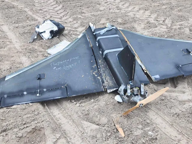 ফের রাশিয়ার হামলা, ড্রোন হানায় কেঁপে উঠল ইউক্রেন — শান্তির আশা তলানিতে