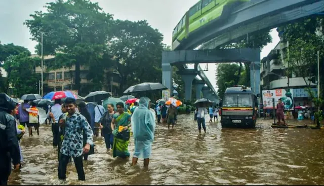 eavy rain in mumbai
