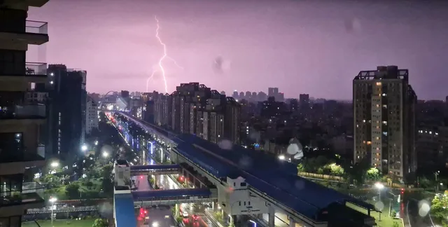 lightning in kolkata