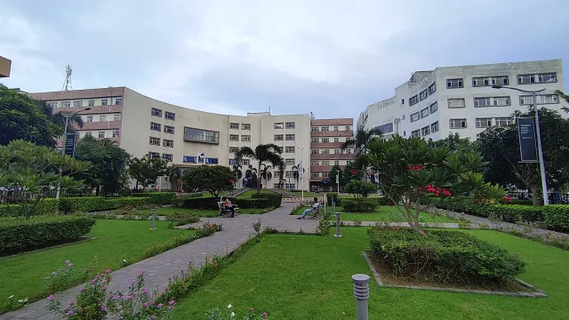 IQ medical college