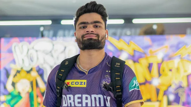 Shreyas-Iyer-KKR-captain-won-toss-and-elected-to-bowl-first-against-LSG-in-IPL-2024-Rinku-Singh-is-not-in-playing-XI