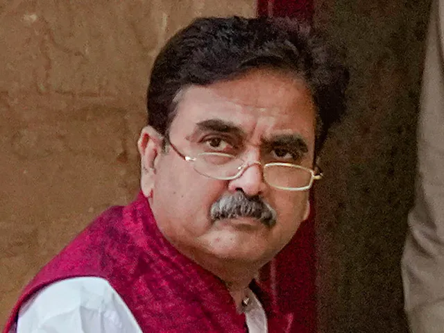 দ