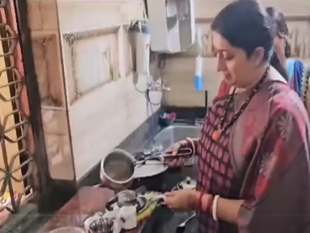 smriti irani cha 