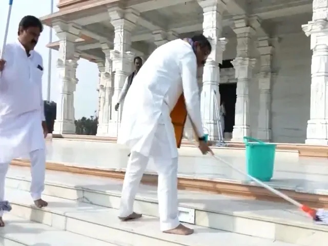 dharmendra.jpg