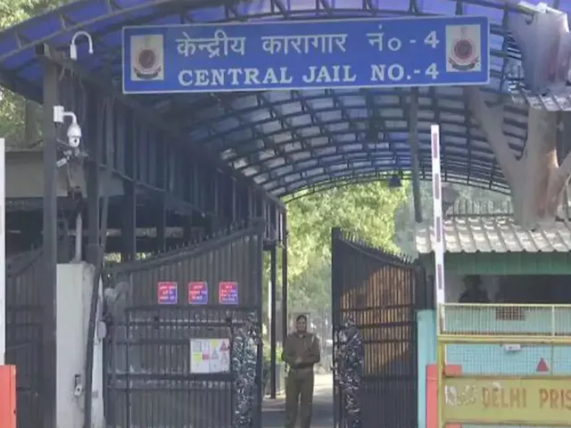 tihar.jpg