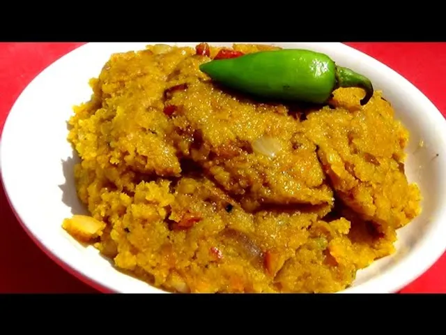 ডাল দিয়ে পোস্ত