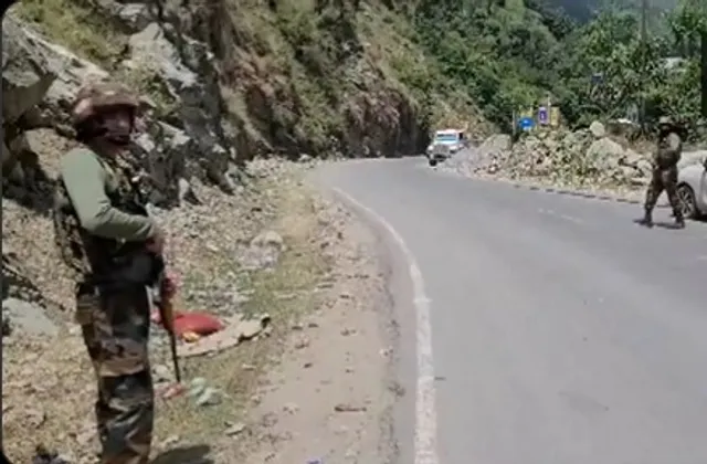 ল্ক,ম্নব 