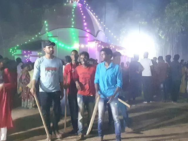দচ