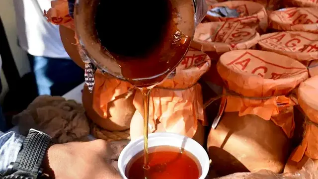 নলেন গুড়