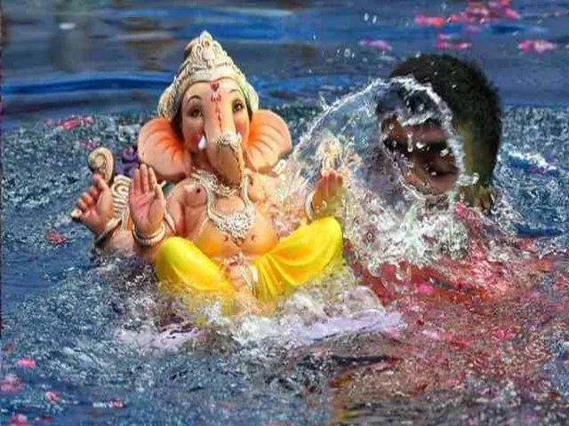 ganesh visarjan.jpg