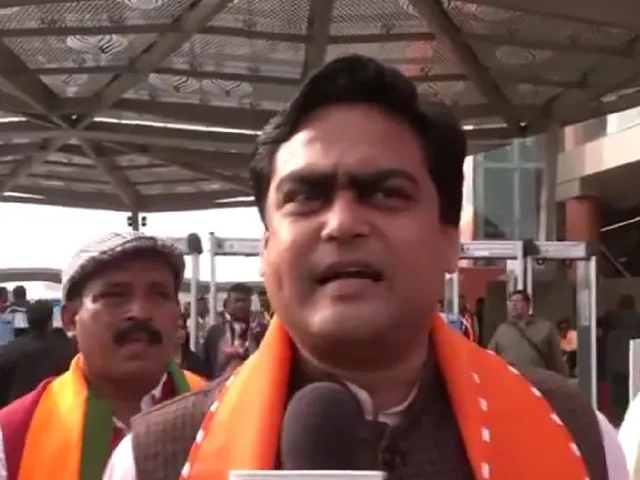 shantanu thakurr.jpg