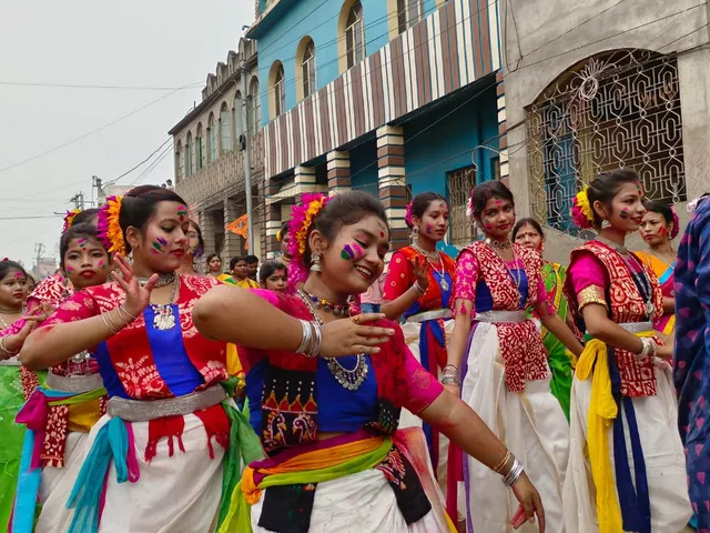 ড