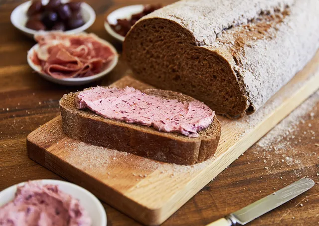 এই দুই ধরণের ফ্লেভারড বাটার, খেয়ে দেখবেন নাকি?