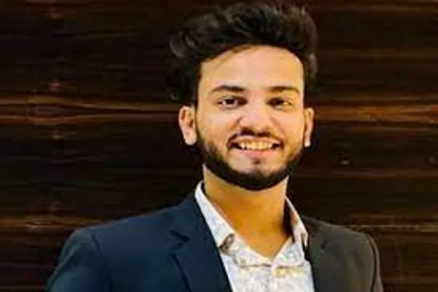 সাপের বিষ নিয়ে সত্যি স্বীকার করলেন এলভিস!